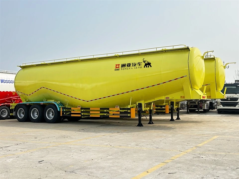 Powder Tanker Semi Trelè Ak 2 Lòj