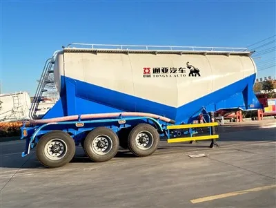 Moun ki pa marye kawotchou 3 aks en Cement Tanker Semi trelè